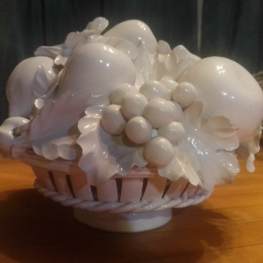 Italian Vintage Fruits Basket.